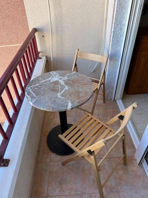 Bonito Piso Al Lado Del Mar! Apartment La Marina Bagian luar foto